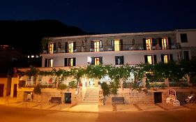 Hotel Le Bon Accueil